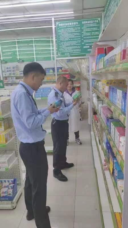 南充市嘉陵区中城市场监管所开展餐饮及食品业安全大检查，强化酒店管理